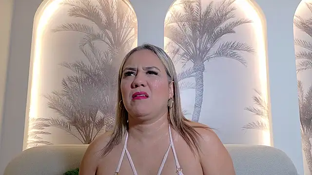 Camila Noer online show from 23, 4, 2026