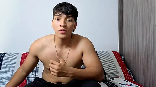 Snapshot of James_silva1 chatting on 24, 4, 2026 James silva1 online show from 24, 4, 2026