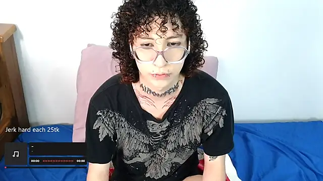 YourGothFemboy online show from 21, 7, 2026