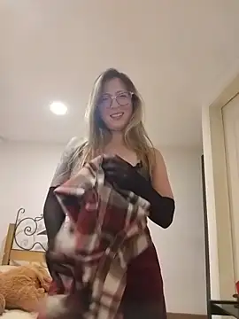 VALELUXX online show from 4, 6, 2026
