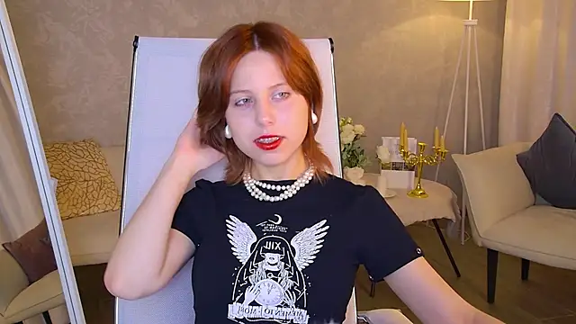 VivienneHebert online show from 18, 5, 2026
