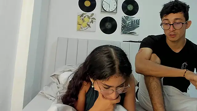 Snapshot of alanandtifany chatting on 5, 7, 2026 alanandtifany online show from 5, 7, 2026