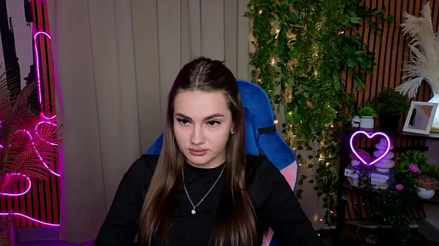 Snapshot of NicolePerkins chatting on 13, 4, 2026 NicolePerkins online show from 13, 4, 2026