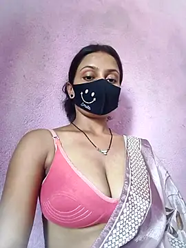 Snapshot of BaddieUnleashed chatting on 27, 7, 2026 BaddieUnleashed online show from 27, 7, 2026