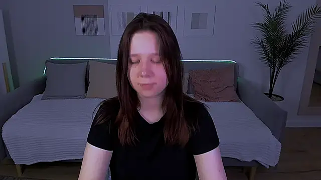 Snapshot of MooonlightSky chatting on 7, 5, 2026 MooonlightSky online show from 7, 5, 2026
