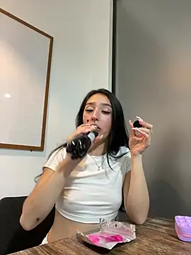 NickieCute- online show from 12, 5, 2026