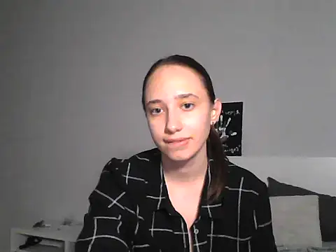 Snapshot of DarkMirel chatting on 6, 6, 2026 DarkMirel online show from 6, 6, 2026
