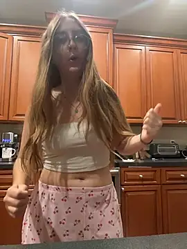 prettykitttty online show from 8, 7, 2026