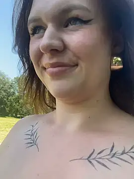 SweetLikaaa online show from 19, 6, 2026