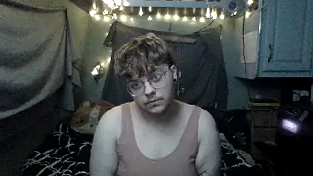 BashfulEmby online show from 16, 4, 2026