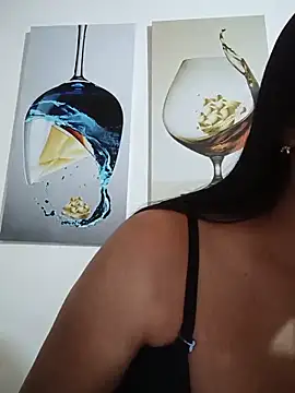 Snapshot of Silvana2927 chatting on 13, 5, 2026 Silvana2927 online show from 13, 5, 2026