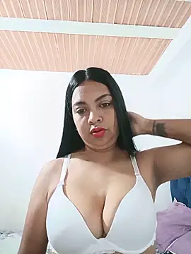 Snapshot of Silvana2927 chatting on 3, 6, 2026 Silvana2927 online show from 3, 6, 2026