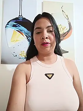 Snapshot of Silvana2927 chatting on 5, 6, 2026 Silvana2927 online show from 5, 6, 2026