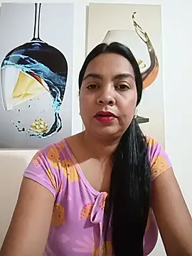 Snapshot of Silvana2927 chatting on 25, 6, 2026 Silvana2927 online show from 25, 6, 2026