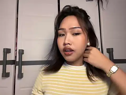 Snapshot of lady_clea chatting on 16, 4, 2026 lady clea online show from 16, 4, 2026