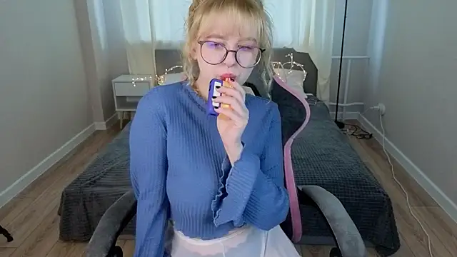 Helen Carson online show from 27, 5, 2026