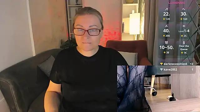 Snapshot of Alexandra_Kind chatting on 7, 6, 2026 Alexandra Kind online show from 7, 6, 2026