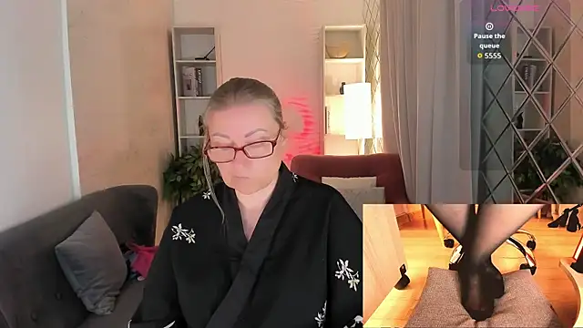 Snapshot of Alexandra_Kind chatting on 12, 7, 2026 Alexandra Kind online show from 12, 7, 2026