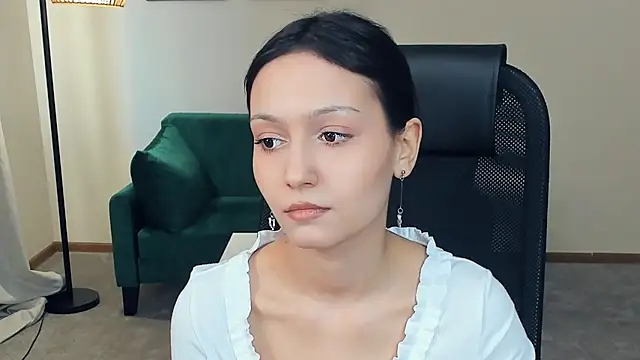 YunEiler online show from 15, 4, 2026