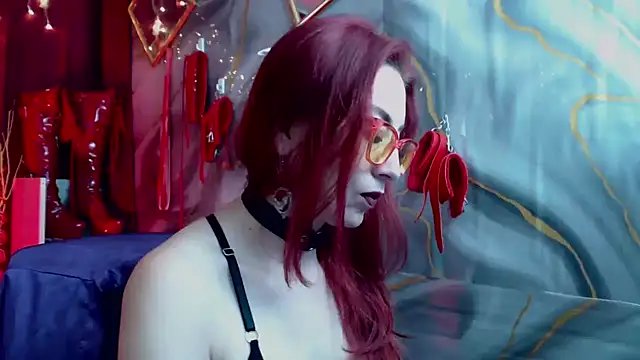 Queenscarlettsecret online show from 21, 7, 2026
