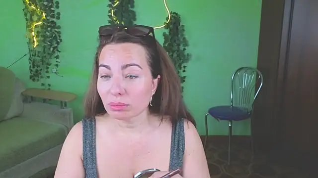Zoe Zephyr online show from 25, 5, 2026