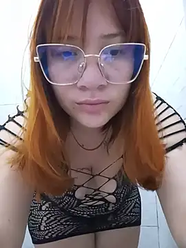 Curves Nina online show from 20, 6, 2026
