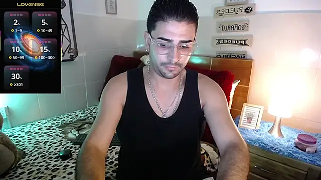 Snapshot of andders_ chatting on 5, 6, 2026 andders online show from 5, 6, 2026