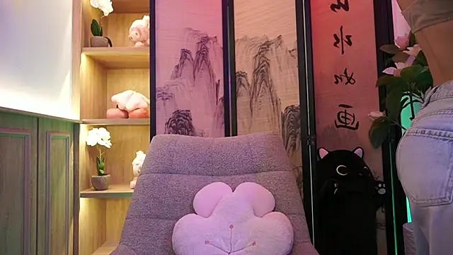 AlinaBennet  online show from 27, 6, 2026