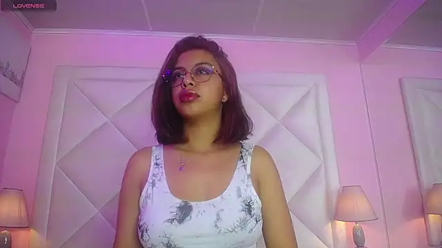 Tinaa Monroe online show from 1, 7, 2026