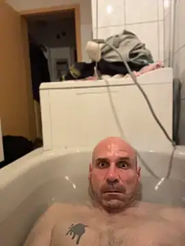 Snapshot of firemaxx76 chatting on 16, 4, 2026 firemaxx76 online show from 16, 4, 2026