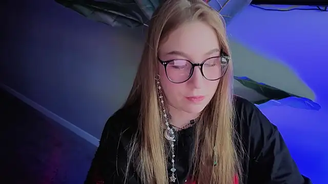Snapshot of ShowmeYourfetish chatting on 27, 5, 2026 ShowmeYourfetish online show from 27, 5, 2026