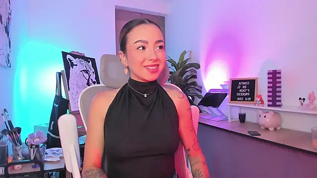 Snapshot of LilitMalkova chatting on 4, 5, 2026 LilitMalkova online show from 4, 5, 2026