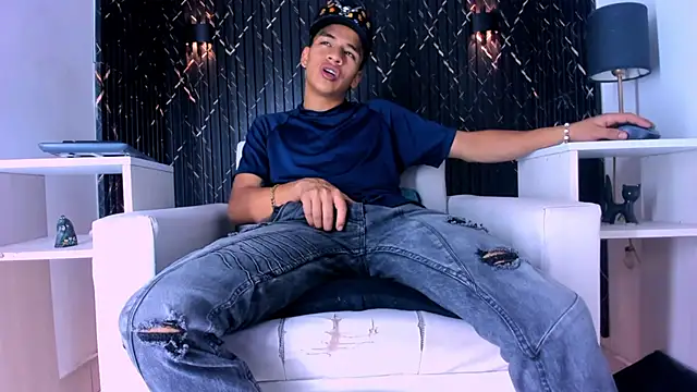 Snapshot of Lian_Jacob chatting on 2, 6, 2026 Lian Jacob online show from 2, 6, 2026