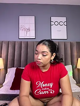 Snapshot of LilyFoox chatting on 6, 5, 2026 LilyFoox online show from 6, 5, 2026