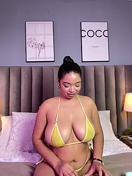 Snapshot of LilyFoox chatting on 4, 6, 2026 LilyFoox online show from 4, 6, 2026