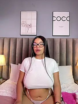 Snapshot of LilyFoox chatting on 28, 6, 2026 LilyFoox online show from 28, 6, 2026