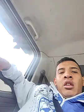 MR GOLDEN04 online show from 17, 4, 2026