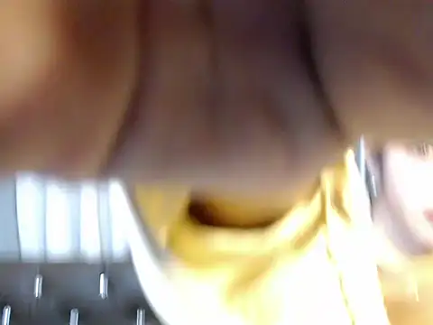Snapshot of marie_castro chatting on 17, 5, 2026 marie castro online show from 17, 5, 2026