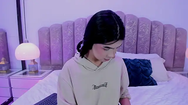 Snapshot of Channel_sofia chatting on 31, 5, 2026 Channel sofia online show from 31, 5, 2026