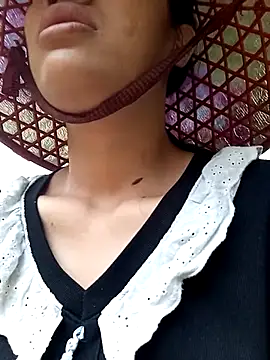 LucyBri01 online show from 12, 5, 2026