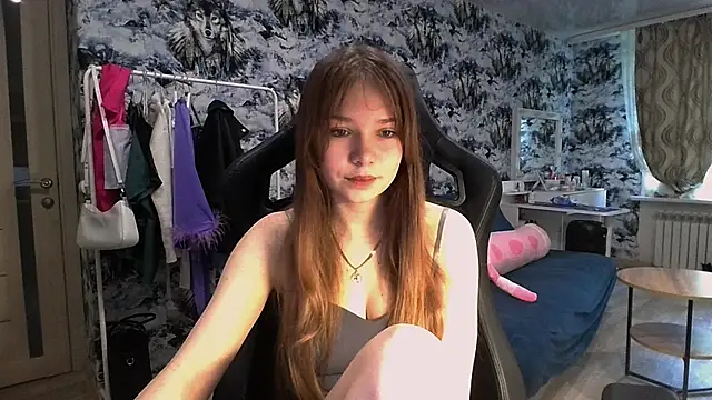 Snapshot of Princess_Mira chatting on 9, 7, 2026 Princess Mira online show from 9, 7, 2026