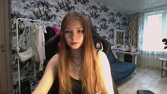 Snapshot of Princess_Mira chatting on 10, 7, 2026 Princess Mira online show from 10, 7, 2026