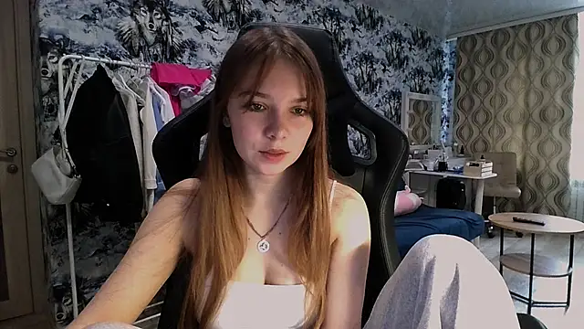 Snapshot of Princess_Mira chatting on 28, 7, 2026 Princess Mira online show from 28, 7, 2026