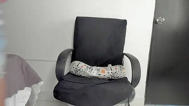 lolabunnysc online show from 18, 5, 2026