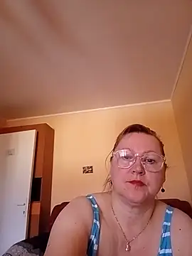I amVeronicle online show from 10, 6, 2026