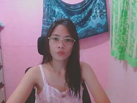 Sweetsexylady19 online show from 10, 5, 2026