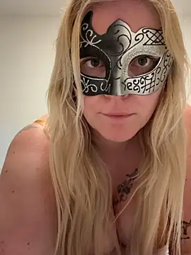 blondgirl xx online show from 29, 5, 2026