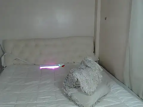 urnaughty paul online show from 7, 7, 2026