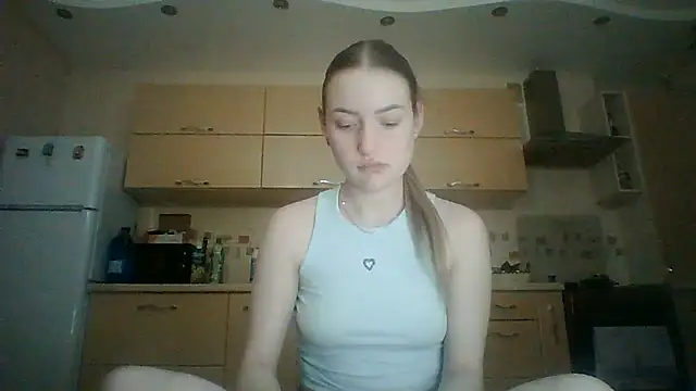 Snapshot of Lisanta chatting on 9, 7, 2026 Lisanta online show from 9, 7, 2026