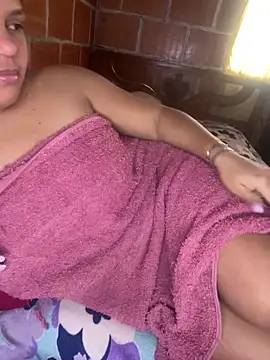 Candelita-hott online show from 4, 5, 2026